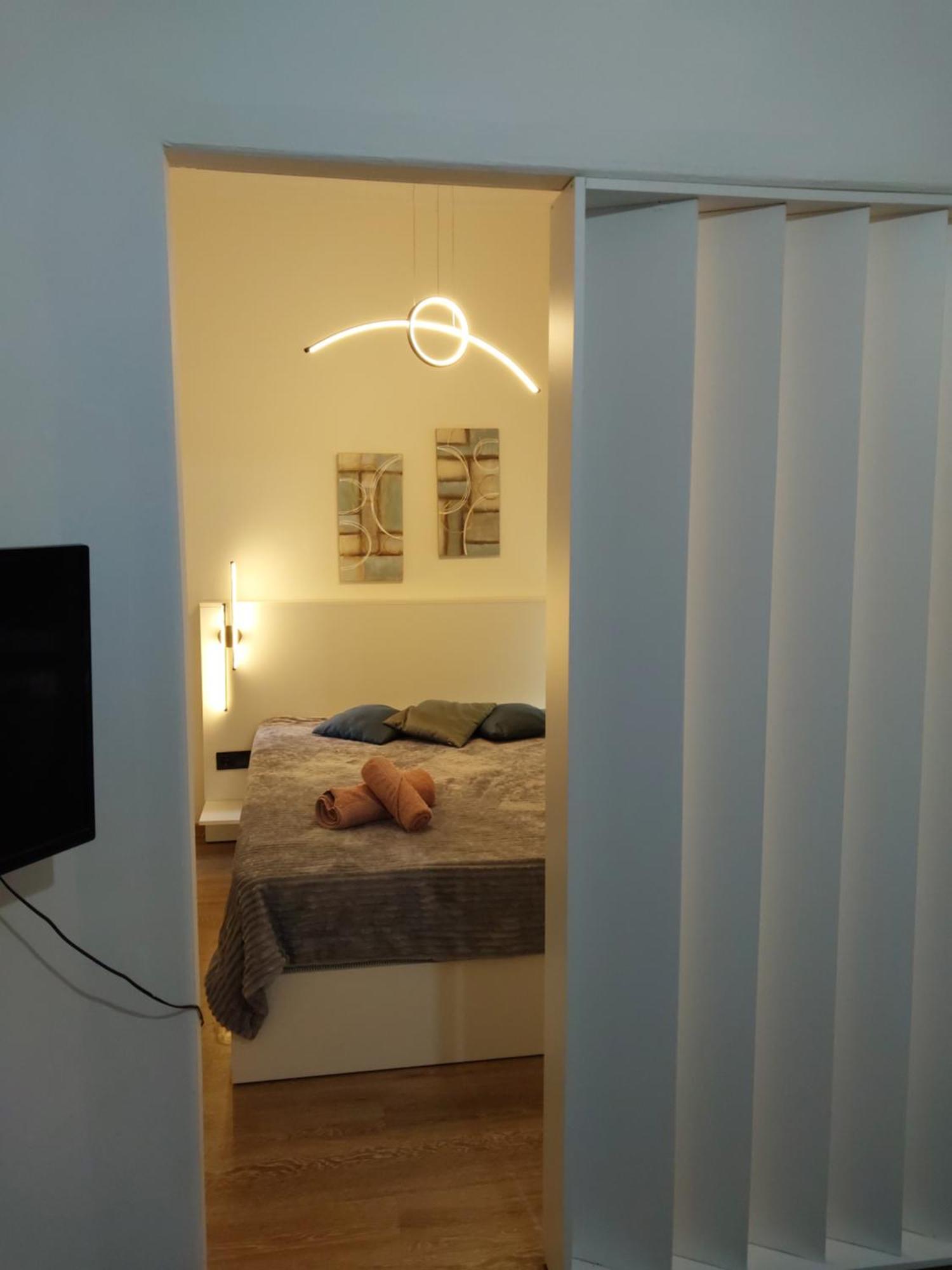 Anibo Studios & Apartments Zero Point 75 테살로니키 외부 사진